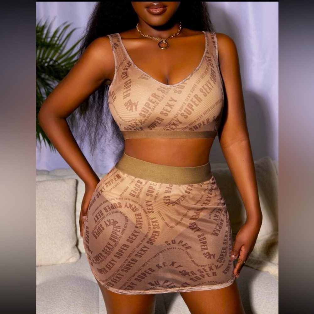 ✨2Pcs Sexy Halter Top Size Small Skirt Outfit ✨